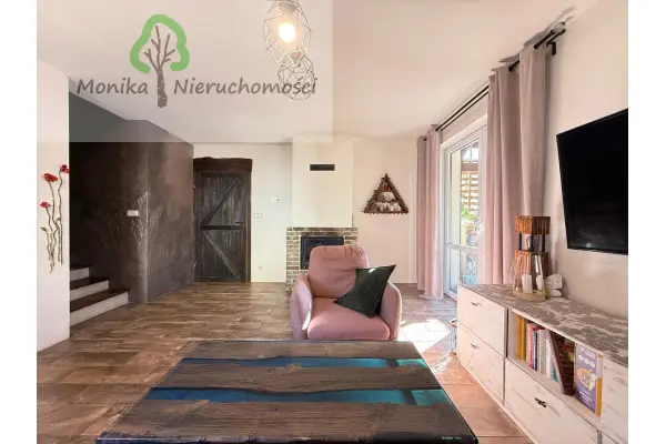 tczewski, Gniew, Sprzedam lub zamienię na siedlisko dom w zabudowie bliźniaczej - GNIEW