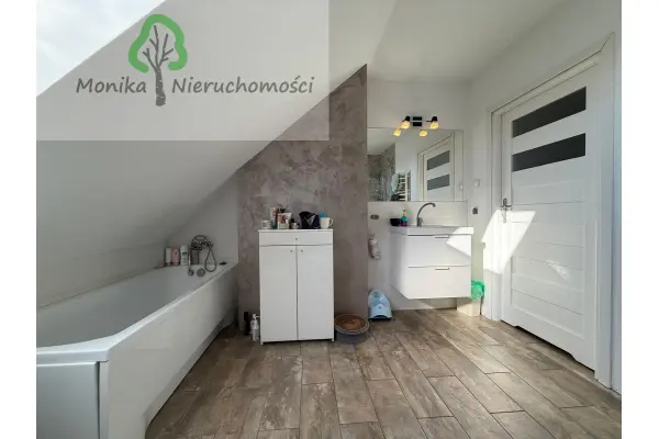 tczewski, Gniew, Sprzedam lub zamienię na siedlisko dom w zabudowie bliźniaczej - GNIEW