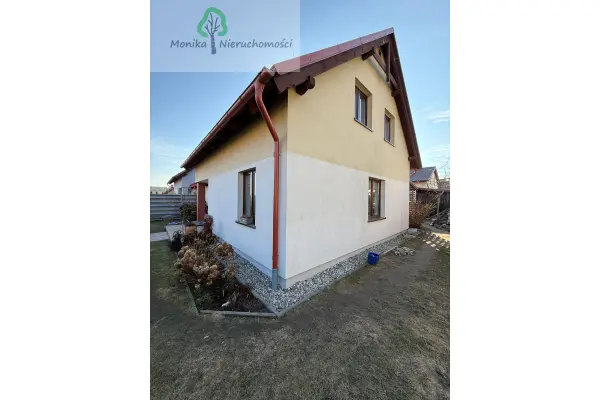 tczewski, Gniew, Sprzedam lub zamienię na siedlisko dom w zabudowie bliźniaczej - GNIEW